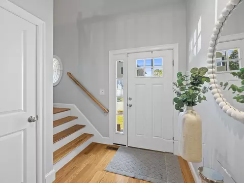 Entry Way - 174 Pine St #301, Danvers, MA 01923 photo 2 of 4