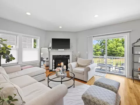 Living - 174 Pine St #301, Danvers, MA 01923 photo 1 of 1