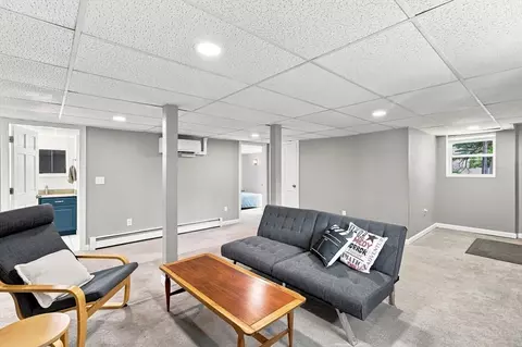 Living - 181 Flagg St, Worcester, MA 01609 photo 6 of 6