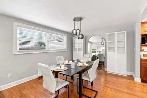 Dining - 181 Flagg St, Worcester, MA 01609 photo 2 of 2
