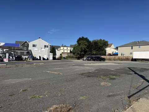 1732 S Main St, Fall River, MA 02724 photo 2