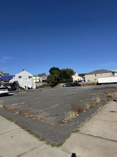 1732 S Main St, Fall River, MA 02724 photo 3