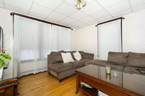 Living - 14 Ericsson St, Worcester, MA 01606 photo 4 of 5