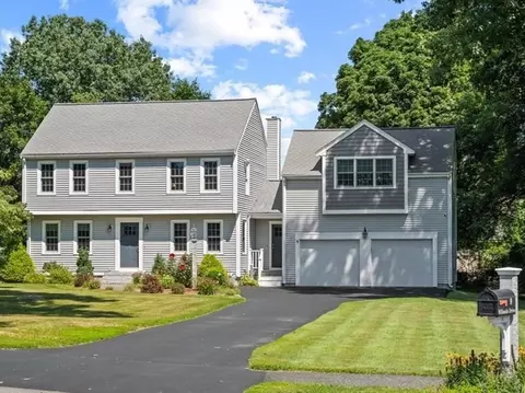 9 Hillando Dr, Shrewsbury, MA 01545