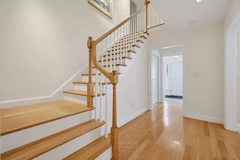 Entry Way - 178180 West St, Needham, MA 02494 photo 2 of 2