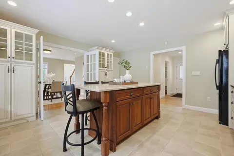 Kitchen - 178180 West St, Needham, MA 02494 photo 5 of 5
