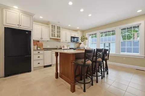 Kitchen - 178180 West St, Needham, MA 02494 photo 3 of 5