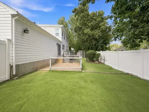 10 Azalea Cir, Dedham, MA 02026 photo 30