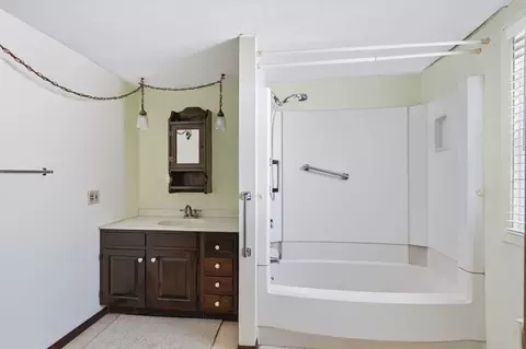 Bath - 64 Locust St, Danvers, MA 01923 photo 1 of 2