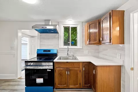 Kitchen - 15 Alice St, Springfield, MA 01109 photo 1 of 1