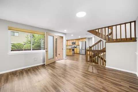 Living - 72 E Bluff Rd #72, Ashland, MA 01721 photo 8 of 8