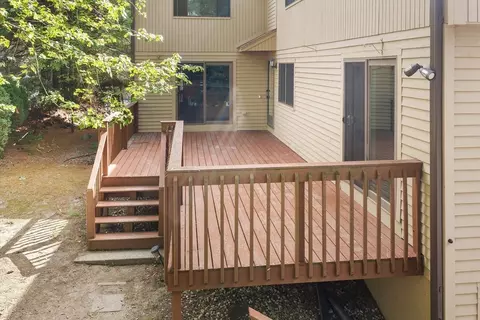 Exterior - 72 E Bluff Rd #72, Ashland, MA 01721 photo 4 of 5