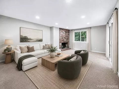 Living - 72 E Bluff Rd #72, Ashland, MA 01721 photo 1 of 8