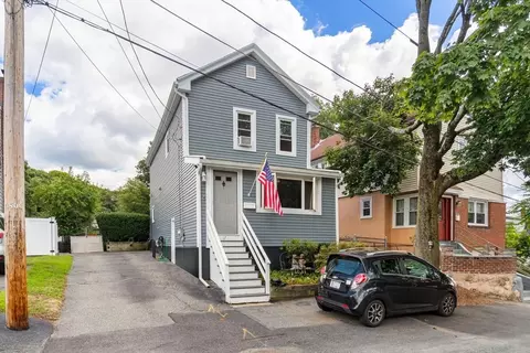 17 Cobb St, Medford, MA 02155