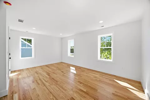 Bedroom - 18 Bowker St, Worcester, MA 01604 photo 6 of 9