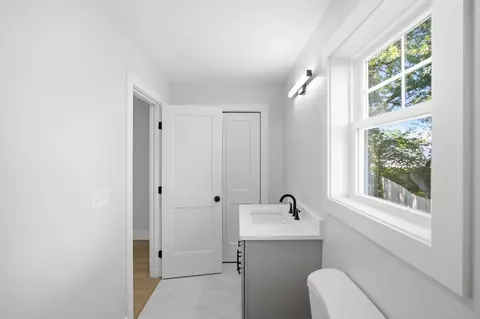 Bath - 18 Bowker St, Worcester, MA 01604 photo 4 of 4