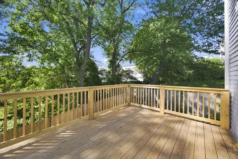 Exterior - 18 Bowker St, Worcester, MA 01604 photo 7 of 11