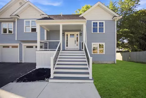 Exterior - 18 Bowker St, Worcester, MA 01604 photo 4 of 11