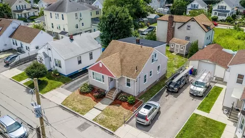 View/Area - 261 Ames St, Fall River, MA 02721 photo 2 of 5