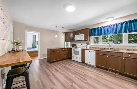 114 Fenway Dr, Springfield, MA 01119 photo 12