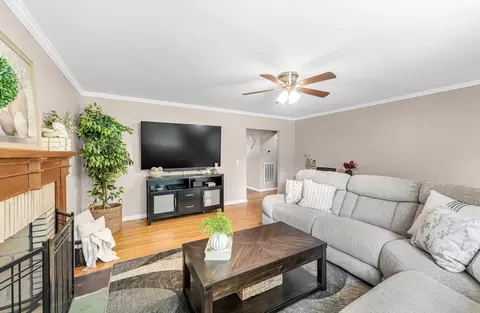 114 Fenway Dr, Springfield, MA 01119 photo 10