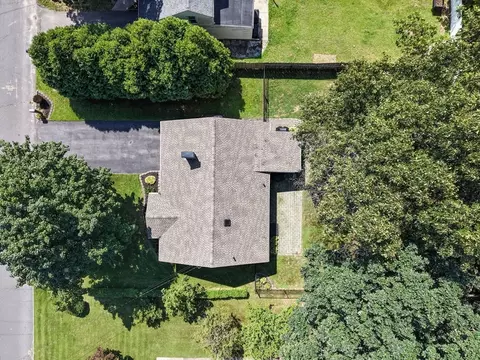 114 Fenway Dr, Springfield, MA 01119 photo 3