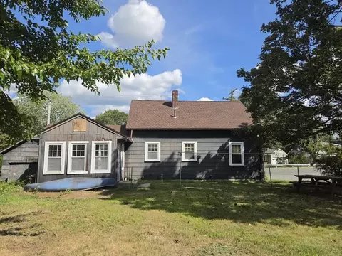 Exterior - 211 Lowell St, Methuen, MA 01844 photo 5 of 9