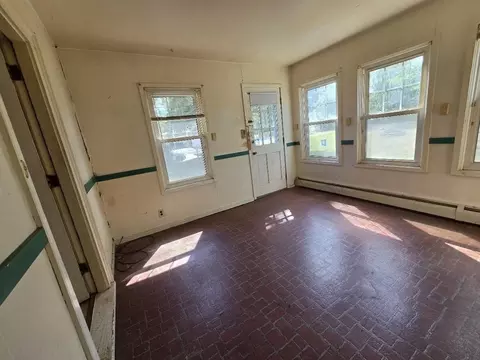 Living - 211 Lowell St, Methuen, MA 01844 photo 1 of 4