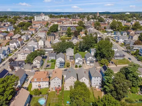 View/Area - 692 Walnut St, Fall River, MA 02720 photo 4 of 5