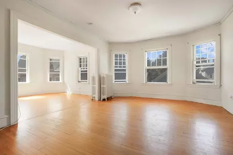 Living - 692 Walnut St, Fall River, MA 02720 photo 6 of 10