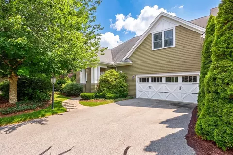 15 Aberdeen #15, Plymouth, MA 02360