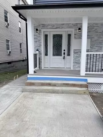9 Maxwell, Worcester, MA 01607