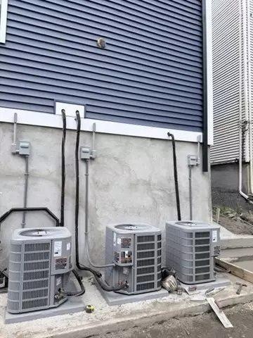 Exterior - 9 Maxwell, Worcester, MA 01607 photo 3 of 3
