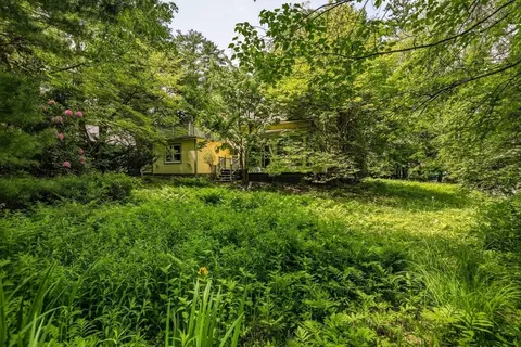 Exterior - 52 Baker St, Amherst, MA 01002 photo 14 of 14