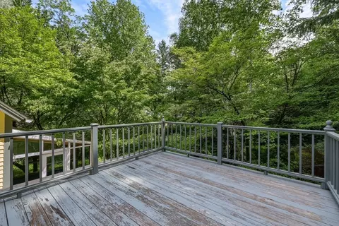 Exterior - 52 Baker St, Amherst, MA 01002 photo 5 of 14
