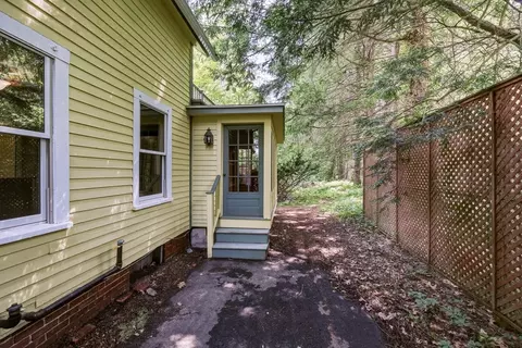 Exterior - 52 Baker St, Amherst, MA 01002 photo 13 of 14