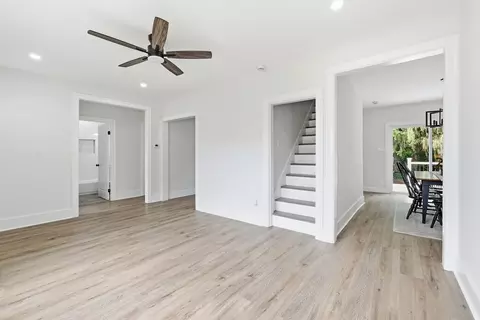 Living - 28 Southold Rd, Worcester, MA 01607 photo 3 of 4