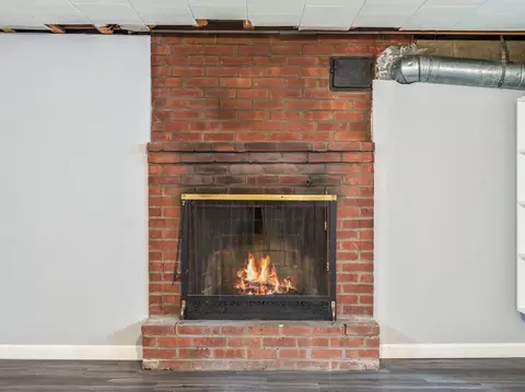 Living - 28 Superior Rd, Worcester, MA 01604 photo 7 of 8