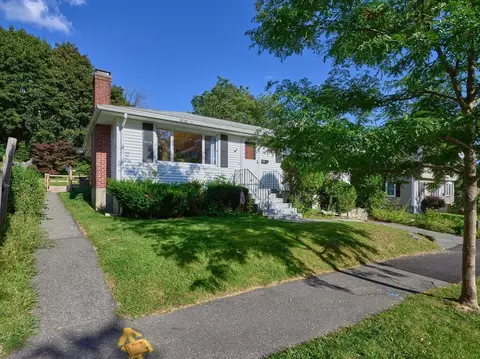 Exterior - 28 Superior Rd, Worcester, MA 01604 photo 2 of 9