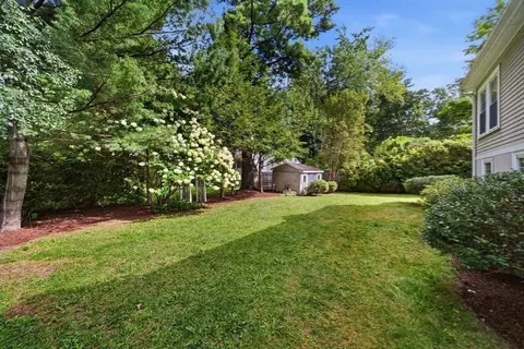 Exterior - 1028 Webster St, Needham, MA 02492 photo 5 of 6