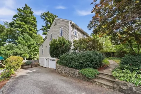 Exterior - 1028 Webster St, Needham, MA 02492 photo 4 of 6