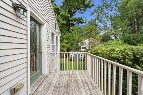 Exterior - 1028 Webster St, Needham, MA 02492 photo 2 of 6
