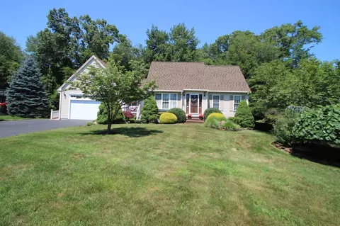 10 Patriot Ln, Whitman, MA 02382