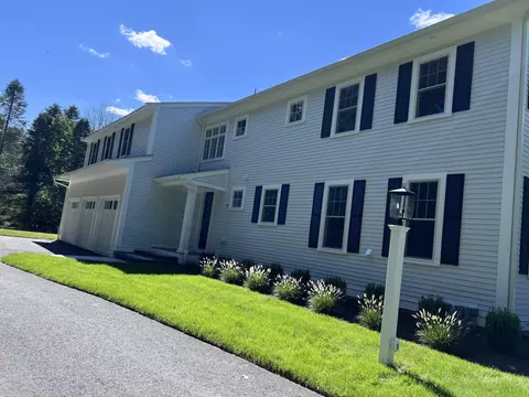 Exterior - 93 Walpole St, Dover, MA 02030 photo 5 of 8