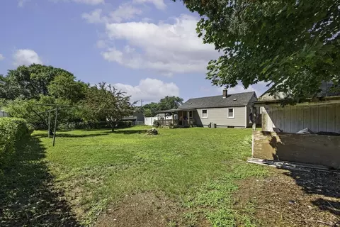 Exterior - 133 Denwall Dr, Springfield, MA 01119 photo 4 of 9