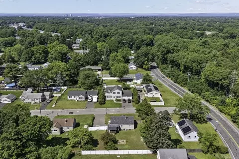 View/Area - 133 Denwall Dr, Springfield, MA 01119 photo 5 of 6