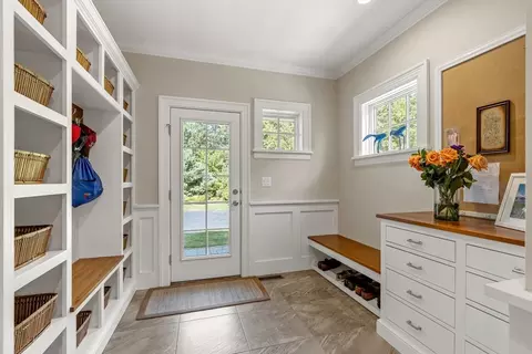 Entry Way - 8 Border St, Scituate, MA 02066 photo 2 of 3