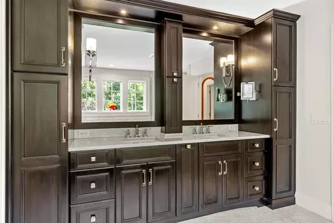 Bath - 8 Border St, Scituate, MA 02066 photo 3 of 6