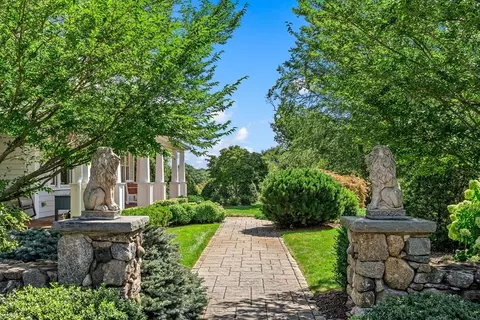 Exterior - 8 Border St, Scituate, MA 02066 photo 3 of 6