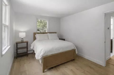 Bedroom - 30 Overland Rd, Mashpee, MA 02649 photo 2 of 6
